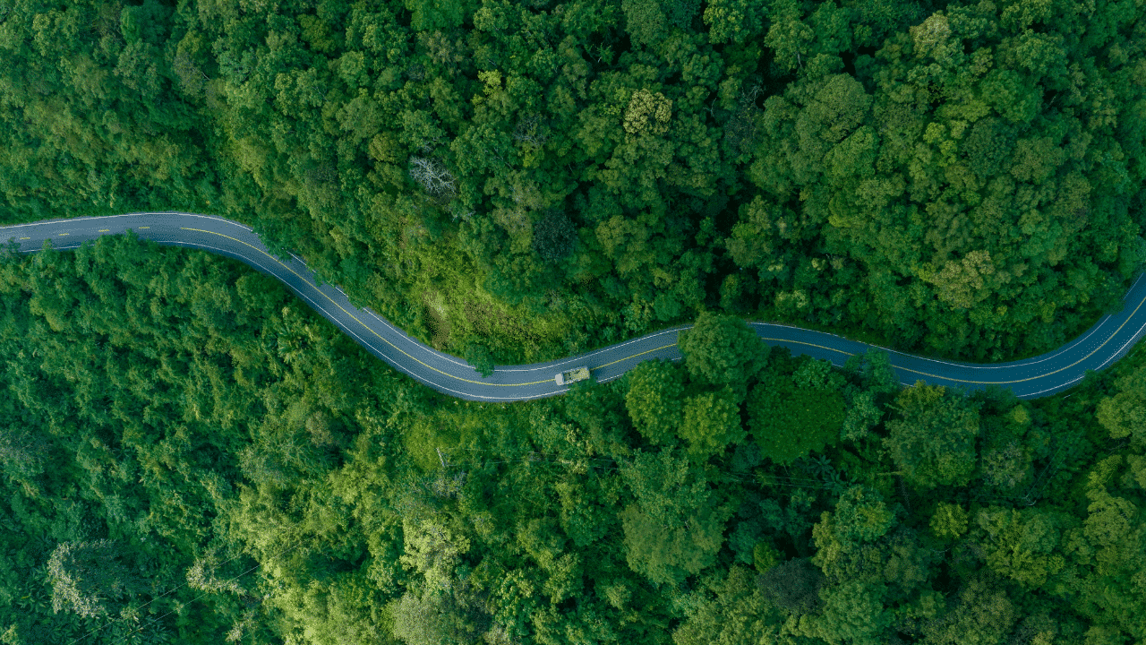 CO2-Ausstoß reduzieren mit moderner Transport-Software